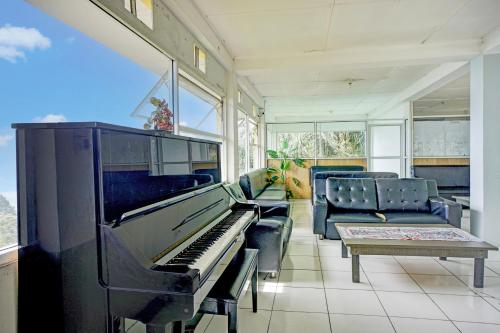 Lobby, Collection O Gapura Hotel Near Parapat Penatapan Danau Toba in Parapat