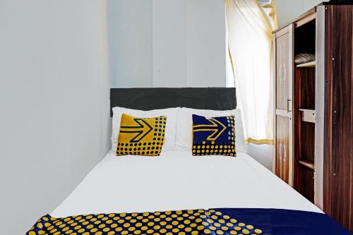 Double Room image 6