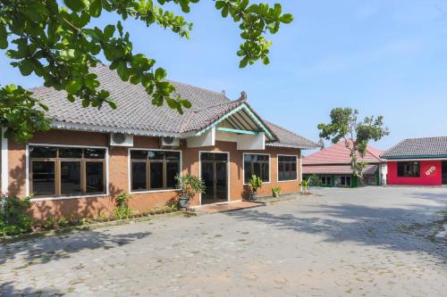 Hotel O Penginapan Kepurun Pawana Indonesia - 출입구