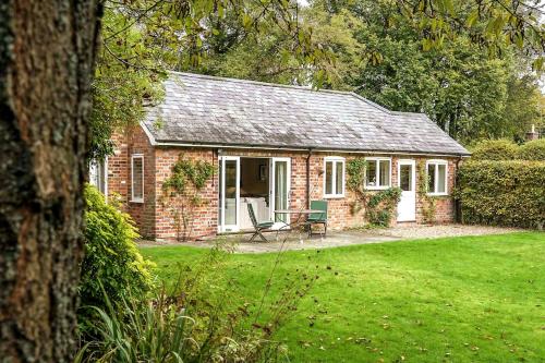 Outstanding quality secluded country cottage in Nettlebed