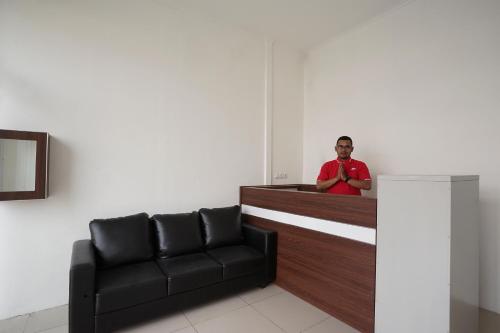 Lobby, Hotel O Cibeureum Residence in Cimahi Selatan