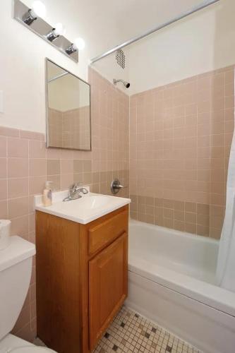Amazing Upper East Side Studio! Epic Location! June To Aug 90 Days Stay Required - image 3