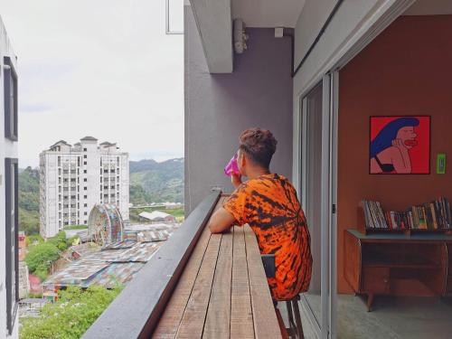 Walk-Up To SIAR - Children Not Allowed