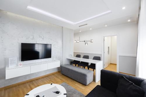 White Apartments, Belgrad