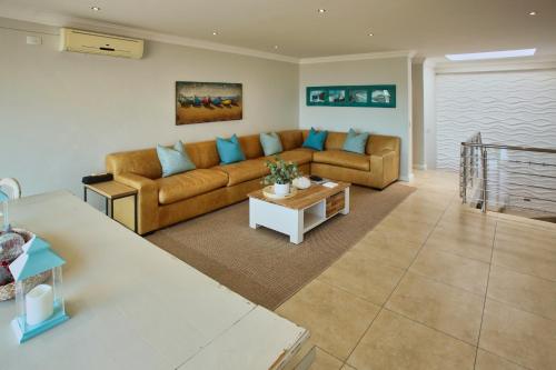 Comoditats, Bella Calypso, Langebaan, 8-sleeper in Calypso Beach