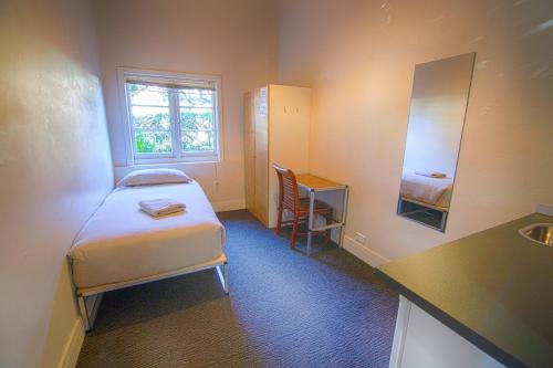 Cambridge Lodge - image 7