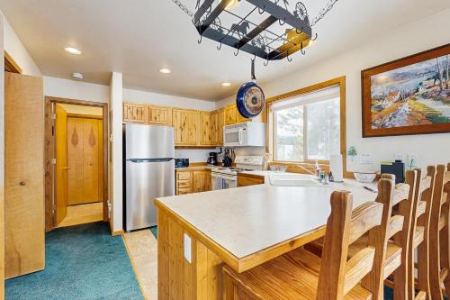 Cottage Court Condo in Mccall