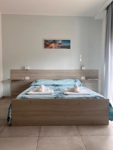 King Room with Balcony image 10