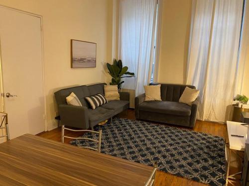 5 Bedroom 2 Bath I Full Floor I Midtown, New York (Foto 3)