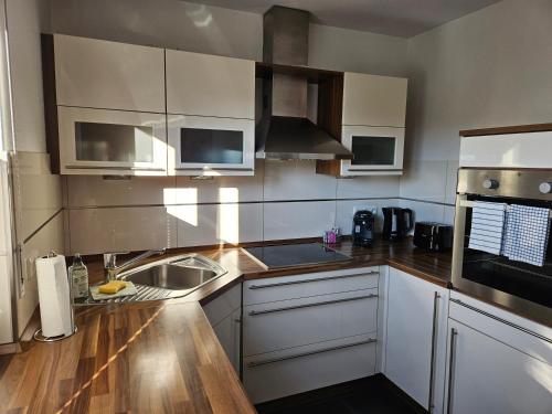 廚房, Regenbogen8 Ferienwohnungen in 林森格里希特