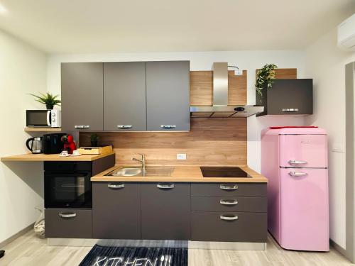 廚房, Franciacorta Bergamo Airport Suite Apartment in 泰爾加特