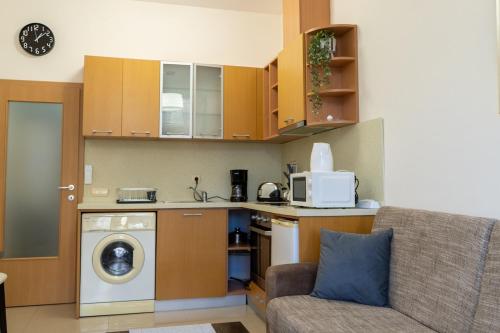 Cocina, IssA Lighthouse in Balchik