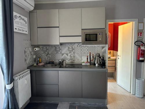 Studio Flat Policlinico G B Rossi Borgo Roma, Verona (photo 10)