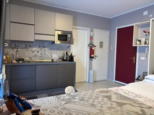 Studio Flat Policlinico G B Rossi Borgo Roma, Verona (photo 7)