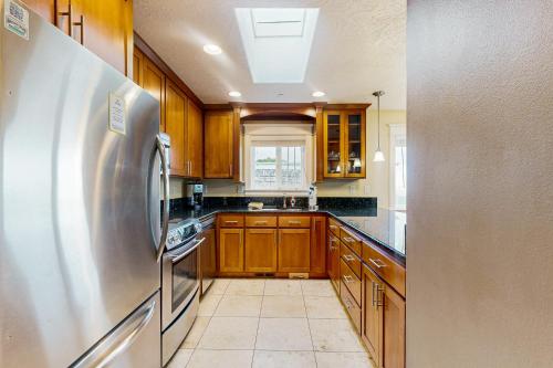 Salt Water Beach House - image 14