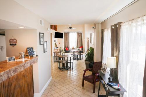 OYO Hotel Brownsville TN I-40 - 로비