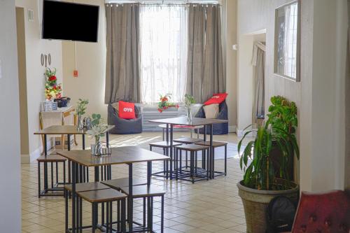 OYO Hotel Brownsville TN I-40 - 로비