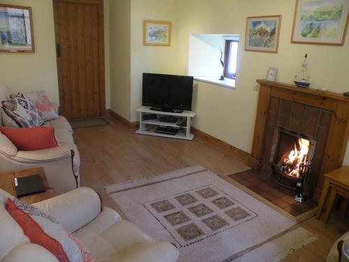 Halftown Cottages - image 11