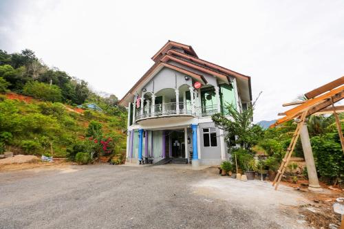 مدخل, OYO 89933 Nun Hotel in Jeli