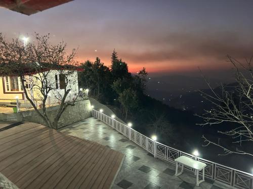 The White Grove Retreat in Muktesvara