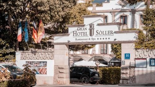 Gran Hotel Soller - image 11