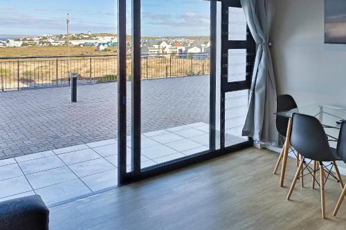 Balcó/terrassa, Apartament de  m2 amb 2 habitació i 1 bany privat a Skiathos (Nivica Lifestyle Living 20, Langebaan, 4-sleeper) in Olifantskop