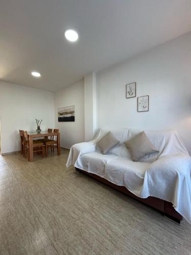 Moncofar Beach, a 5 min andando de la playa, con Parking Gratuito y Piscina abierta durante todo el año