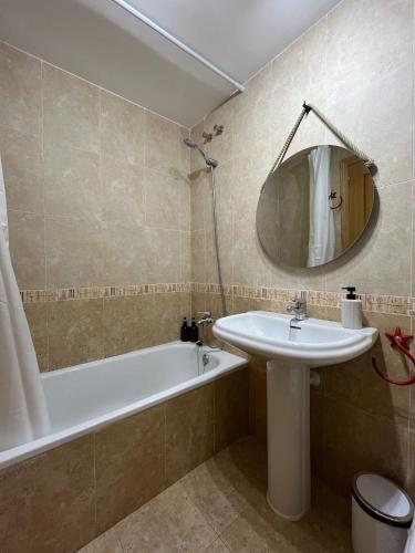 Moncofar Beach, a 5 min andando de la playa, con Parking Gratuito y Piscina abierta durante todo el año