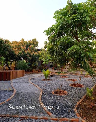 บ้านไร่ปณต 2 BaanraipanoteCottages in Pa Sang