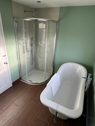 Night Owl Cottage in Simonswood