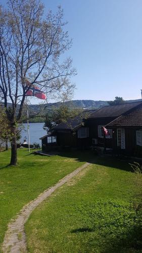 Vista exterior, Idyllic Snekkerstuvarpet with its own pier in Lillehammer City Center