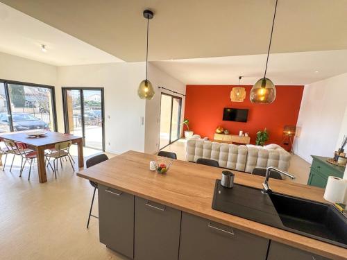 Villa neuve moderne in Saint-Quentin-la-Poterie