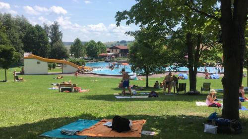 Peldbaseins, Ferienheim Mosbach in Wutha-Farnroda