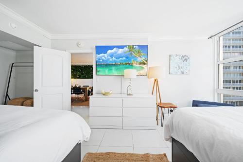 Ocean Beach Condo 3BR On the Sand 505 - image 11