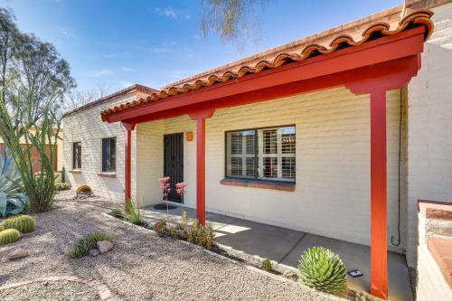Bright Tucson Home w/ Patio By Rillito River Path!, Tucson