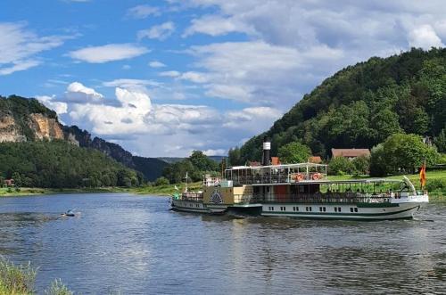 Surrounding environment, Cafe am Hirschgrund in Rathen