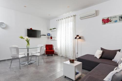 Apartments Kala & Kaleta, Split (photo 8)