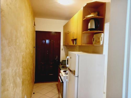 Apartment image 2