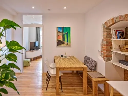 Große stilvolle Altbauwohnung im Herzen von Passau bis 6 Personen in Passau, Deutschland