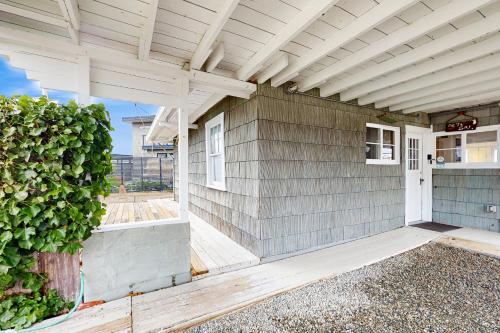 Historic Shore Cottage - image 5