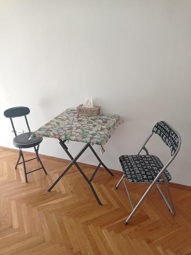 Pretty big double bed room with balcony, Split (Foto 3)