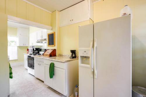 Peaceful Pomona Park Home 1 Mi to Lake Broward! in East Palatka (FL)