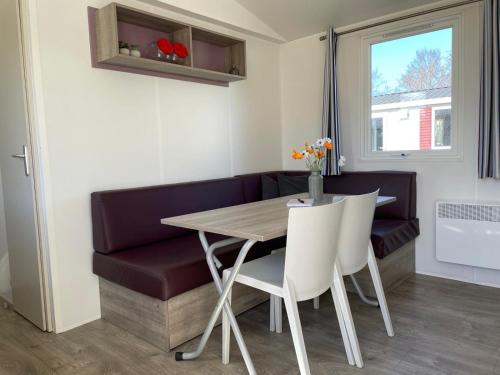 Low Budget - Luxe 4 persoons chalet met TV aan het Lauwersmeer 3