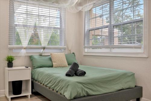 10 Minutes to Downtown AC, Free Parking in Tampa, USA