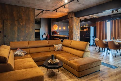 Elite Sky Loft Black, Busko-Zdrój