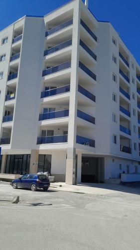 Two-Bedroom Apartment image 6