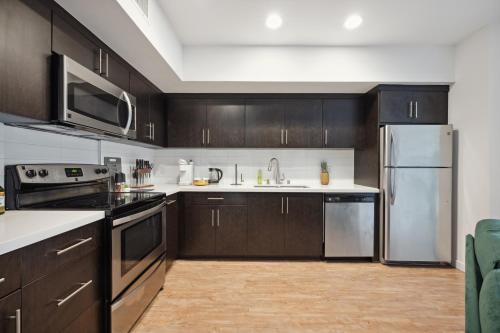 Luxury 1bdr in Hollywood with Pool, Gym, Free Parking, Los Angeles (fotografie 8)