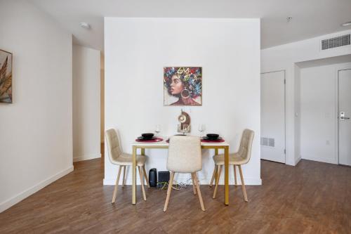 Luxury 1bdr in Hollywood with Pool, Gym, Free Parking, Los Angeles (fotografie 10)