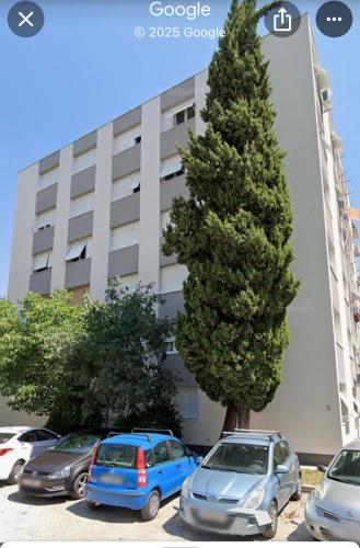 Lara Apartment