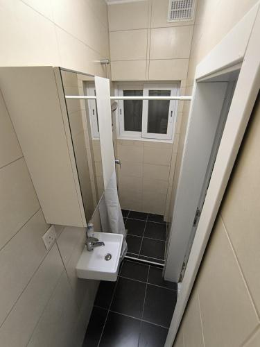 Private and Cozy Full Apartment 4